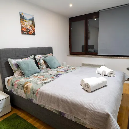Riverside Apartman *