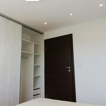 Riverside Apartman